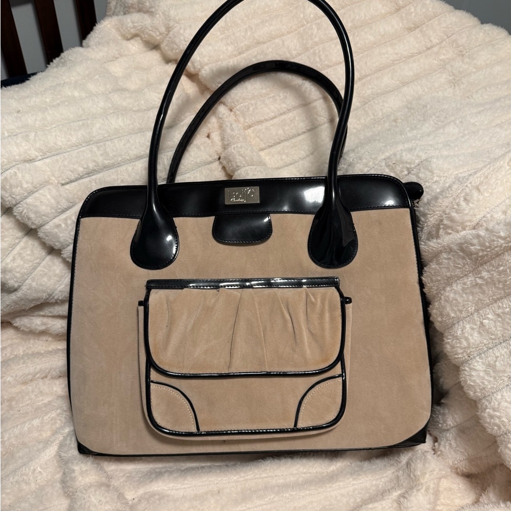 Beijo Classic Luxo Patent Suede PVC Bucket bag EUC